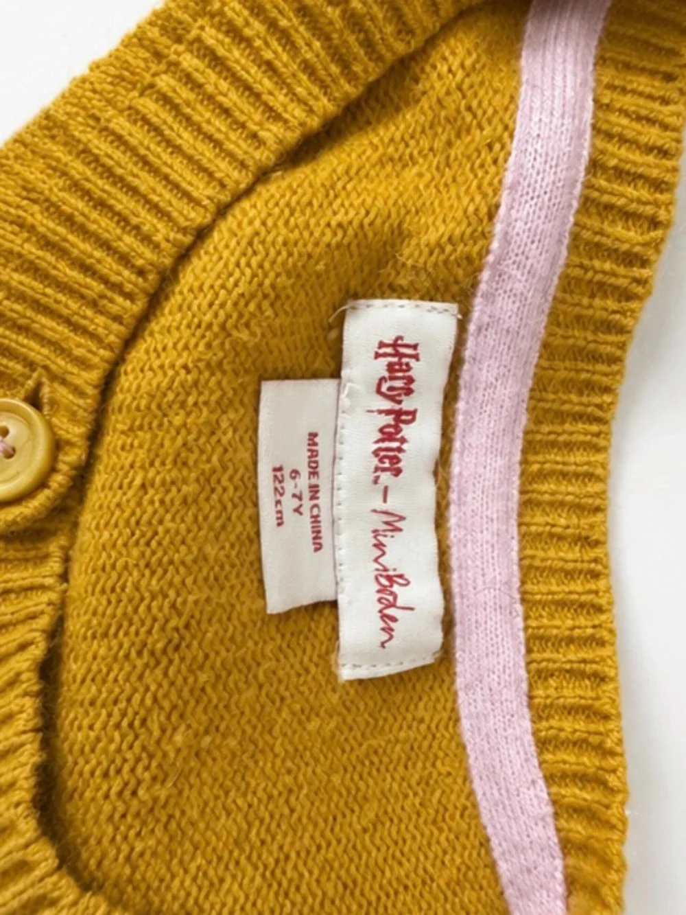 MINI BODEN - HARRY POTTER MUSTARD CARDIGAN WITH FAUX-FUR WINGS | SIZE 6-7